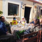 la famiglia Tamer, a pranzo con una famiglia italiana