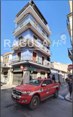 Incendio abitazione Vittoria, v